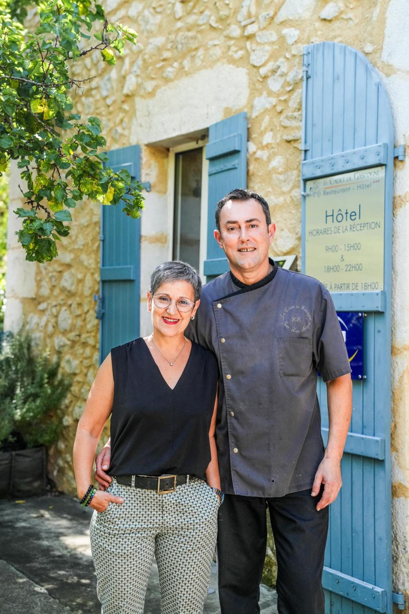 Logis Hotel & Restaurant Le Cadet De Gascogne Saint-Justin  ภายนอก รูปภาพ